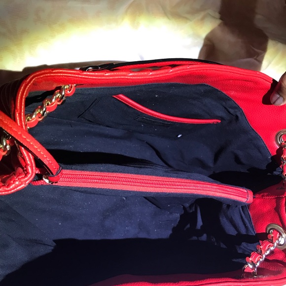 Red Victoria’s Secret bag with black wallet - Picture 3 of 3